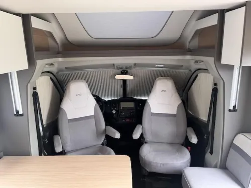 LMC Tourer Lift H 660 photo: 2