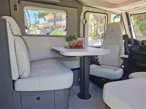 Hymer B-MC I 580 TAMAC GREY+UPPER CABINETS! photo: 4