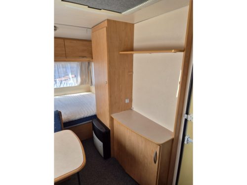 Caravelair Antares 400 Voortent en Luifel  foto: 11