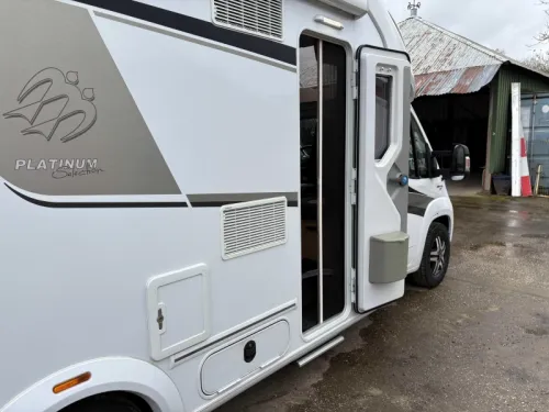 Knaus Sun Ti 700 MX photo: 3