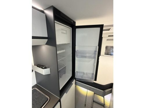 Adria 640 SGX Twin Supreme 9T-Automatic Lithium Inverter Solar Panel photo: 17