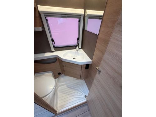 Knaus Sudwind 60 Years 460 EU Incl. Mover and Awning photo: 18