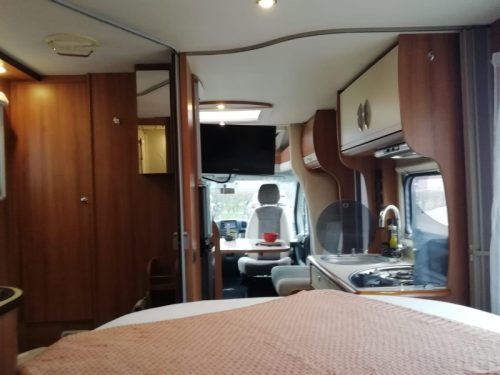 Rapido Le Randonneur 690 F LE with 3x solar and maxxfan! photo: 17