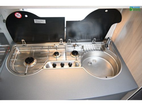 Hobby De Luxe 460UFe Foto: 13