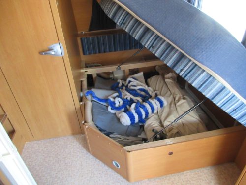 Dethleffs Camper 500 DB LOTS OF SPACE - AND MOVER photo: 6