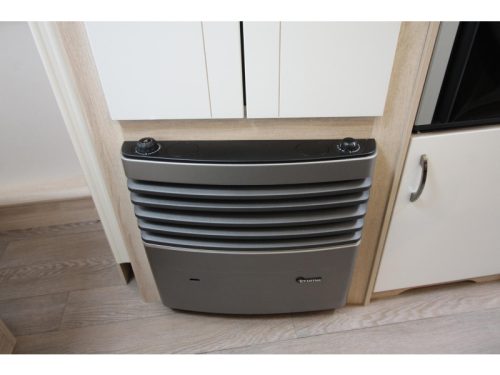 Hobby De Luxe 460 SFF Queensbed  photo: 18