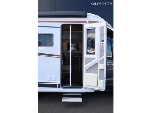 B&uuml;rstner Lyseo M Harmony Line 170hp Automatic | Single beds | Inverter | Roof air conditioning | Awning | Towbar | Bike rack | Bearlock | Solar photo: 5