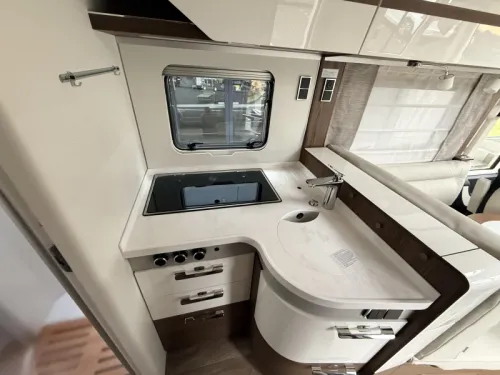 Hymer B ML I 790 photo: 9