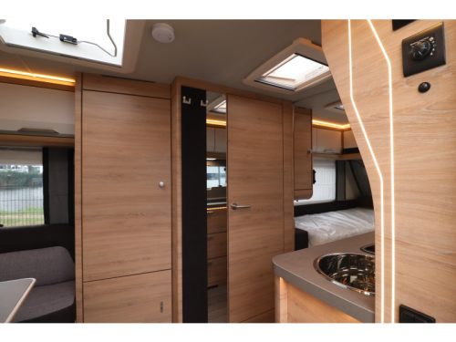 Knaus Sudwind Black Selection 500 EU MODEL 2026 - White - 403 photo: 9