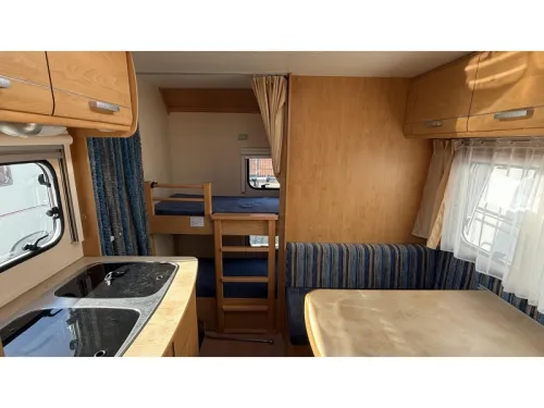 Caravelair Antares Luxe 426 bunk bed transverse bed photo: 1
