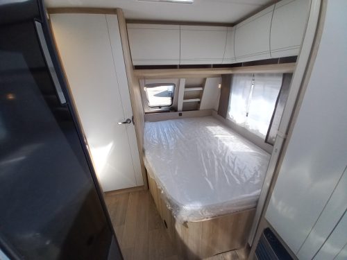 Hobby De Luxe 460 UFE 1500kg Foto: 11