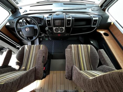 Pilote Explorateur G 741 Transverse bed/Pull-down bed/Alde/2012 photo: 21
