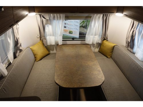 Eriba Touring 320 nieuw, &euro; 3.000,- korting  foto: 8