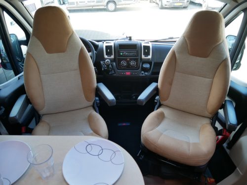 Carthago Malibu Van 600 DB, 6 Meter Kastenwagen, Busbiker!! Foto: 5