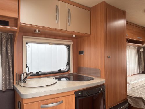 Eriba Nova Light 470 Mover/Toldo Thule foto: 6