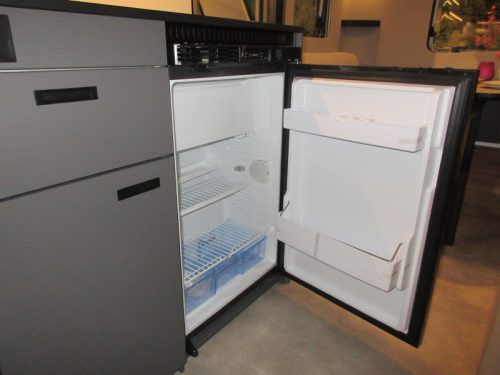 Eriba Feeling 470 COMPACT SINGLE BEDS!! photo: 11