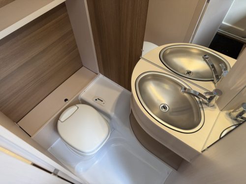 Dethleffs C-JOY 420 QSH photo: 14