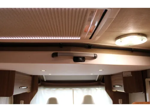 Carado T 449 Queensbed Pop-top roof  photo: 20
