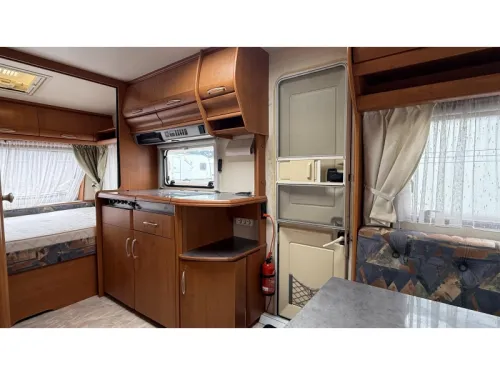 Hobby Excellent 470 UF lit travers&eacute;e photo toilettes: 6