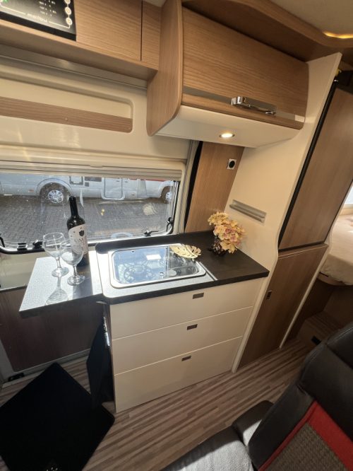 Carthago Malibu Van Charming 640 LE AUTOMATIC SINGLE BEDS EURO6 photo: 5