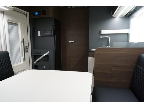 Adria Coral MB Supreme 670 DL foto: 10