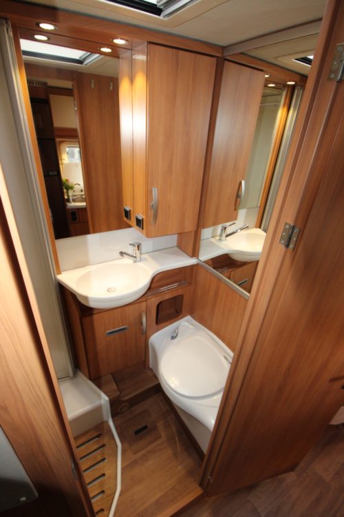 Hymer Exsis Ex i588 photo: 9
