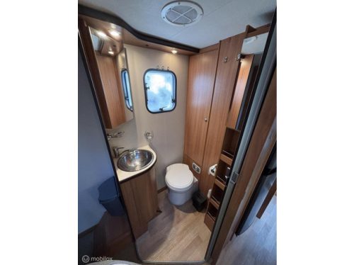 RAPIDO Le Randonneur 690F Fiat 2.3 131PS Euro 5 | Queensbed | Aparte douche/ wc | Garage | Airco | Cruise | Camera | Compact 7m | 66dkm foto: 6