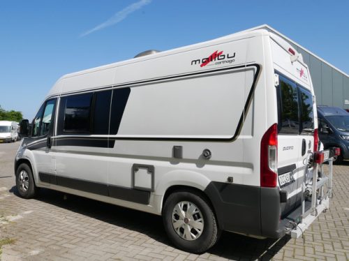 Carthago Malibu Van 600 DB, 6 Meter Buscamper, Fietsendrager foto: 22