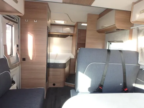 Knaus L!ve Wave 650 MF Niederl&auml;ndisch mit Historie  Foto: 15