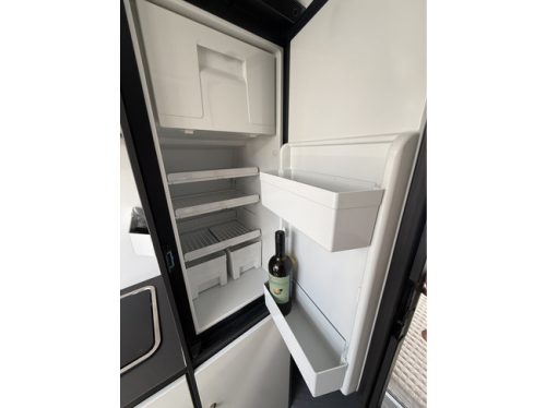 Adria Twin 640 SGX Supreme 9 traps automaat full options 160 pk elktr lengte hefbed luifel trekhaak eltr schotel tv leder foto: 16