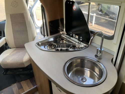Knaus Van Ti 600 2.3 130 HP Semi-integrated, Transverse bed, Half-dinette, Swivel seats, etc. Year of manufacture 2013 Motorhome centre on the road Marum photo: 11