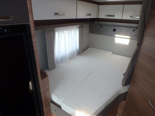 Weinsberg CaraLoft 650 MF photo: 2