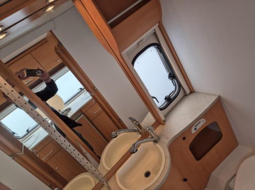 Eriba - Hymer 532 Single - single beds or XXL bed & awning photo: 20