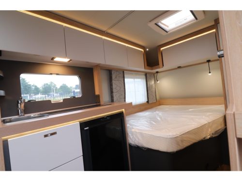 Knaus Sport Platinum 450 FU AKTIE - 200 Foto: 11