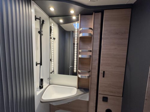 Knaus L!ve Ti 650 MEG photo: 10