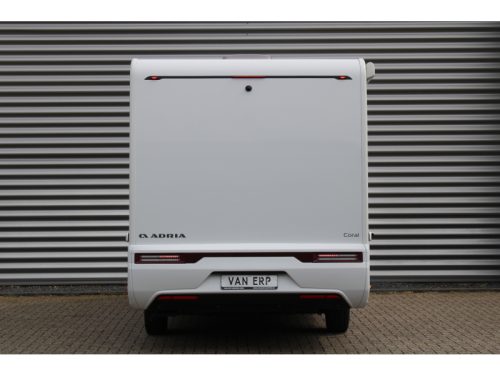Adria Coral 600 SL 140PK L&auml;ngsbetten Garage  Foto: 21