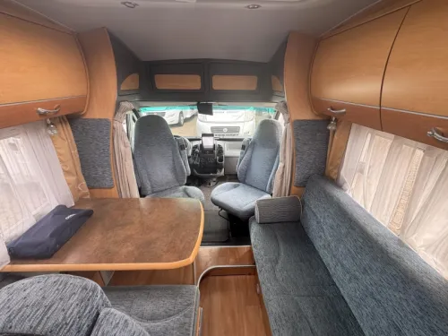 Chausson Alegro 67 Mit franz&ouml;sischem Bett und Tempomat Foto: 8