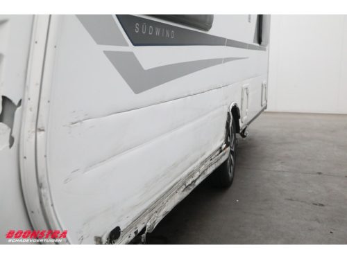 Knaus Sudwind 500 EU Mover Einzelbetten Rundsitzgruppe 60-Jahre Edition Foto: 5