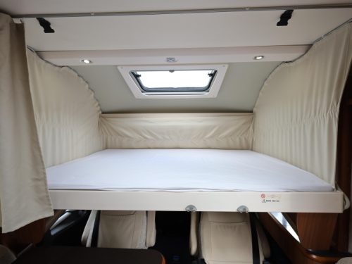 Adria Sonic I 700 SC queensbed + hefbed  foto: 15