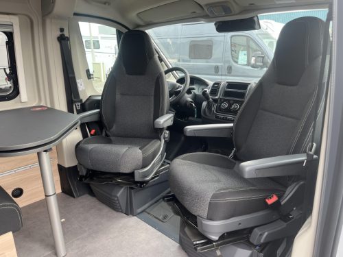 Dethleffs Globetrail 600 DS - Automaat - Modeljaar 27  foto: 2