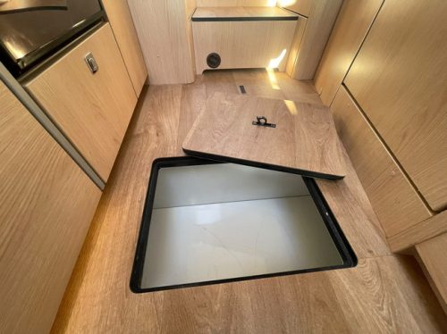Hymer B MC T 580 Mercedes photo: 17