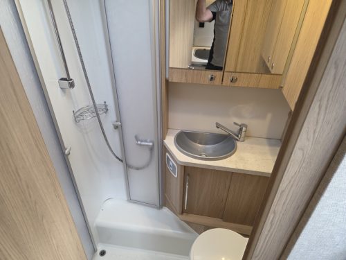 LMC  Cruiser T662 G 2021 single beds photo: 16
