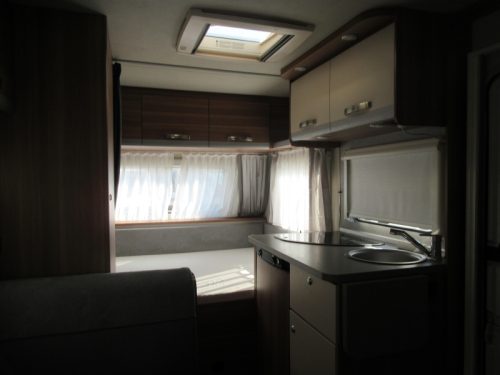 Weinsberg CaraOne Edition HOT 390 MET VOORTENT Foto: 7