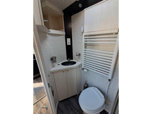 Iveco C65-18 Sport-Camper  Foto: 14