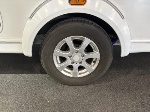 Weinsberg CaraOne Edition HOT 390 QD Vorzelt | Ex-Mietfahrzeug Foto: 16