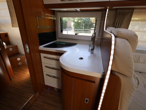 Mobilvetta K-Yacht 79 MH QUEENSBED + HEFBED photo : 5