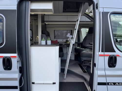 Adria Twin Sports 640 SGX Supreme 180 ch AUTOMATIQUE 9 vitesses Euro6 Fiat Ducato Maxi 4250 kg **Lits jumeaux r&eacute;glables en hauteur / Toit relevable m photo : 7