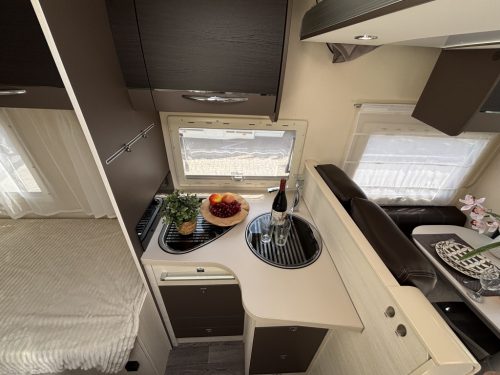 Challenger 377 SINGLE BEDS+POP-TOP ROOF LEVELLING SYSTEM MAXFANN  photo: 5