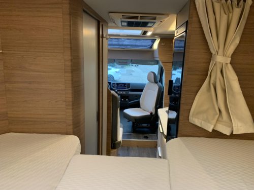 Knaus Van TI 640 MEG 2x airco sun sat V16 CE41  photo: 15