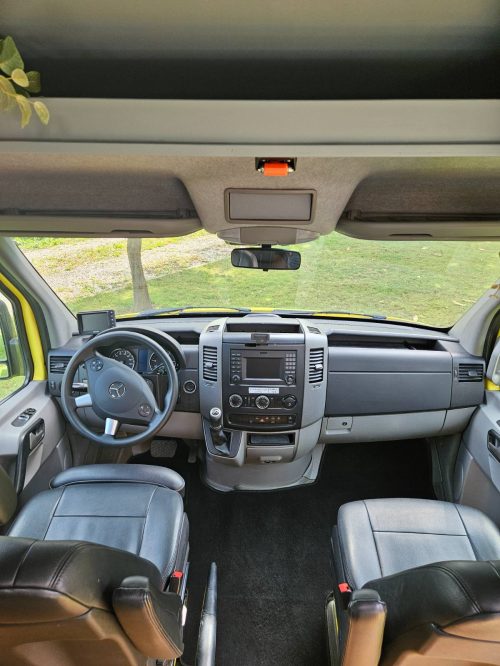 Mercedes Sprinter 319 bluetec photo: 13